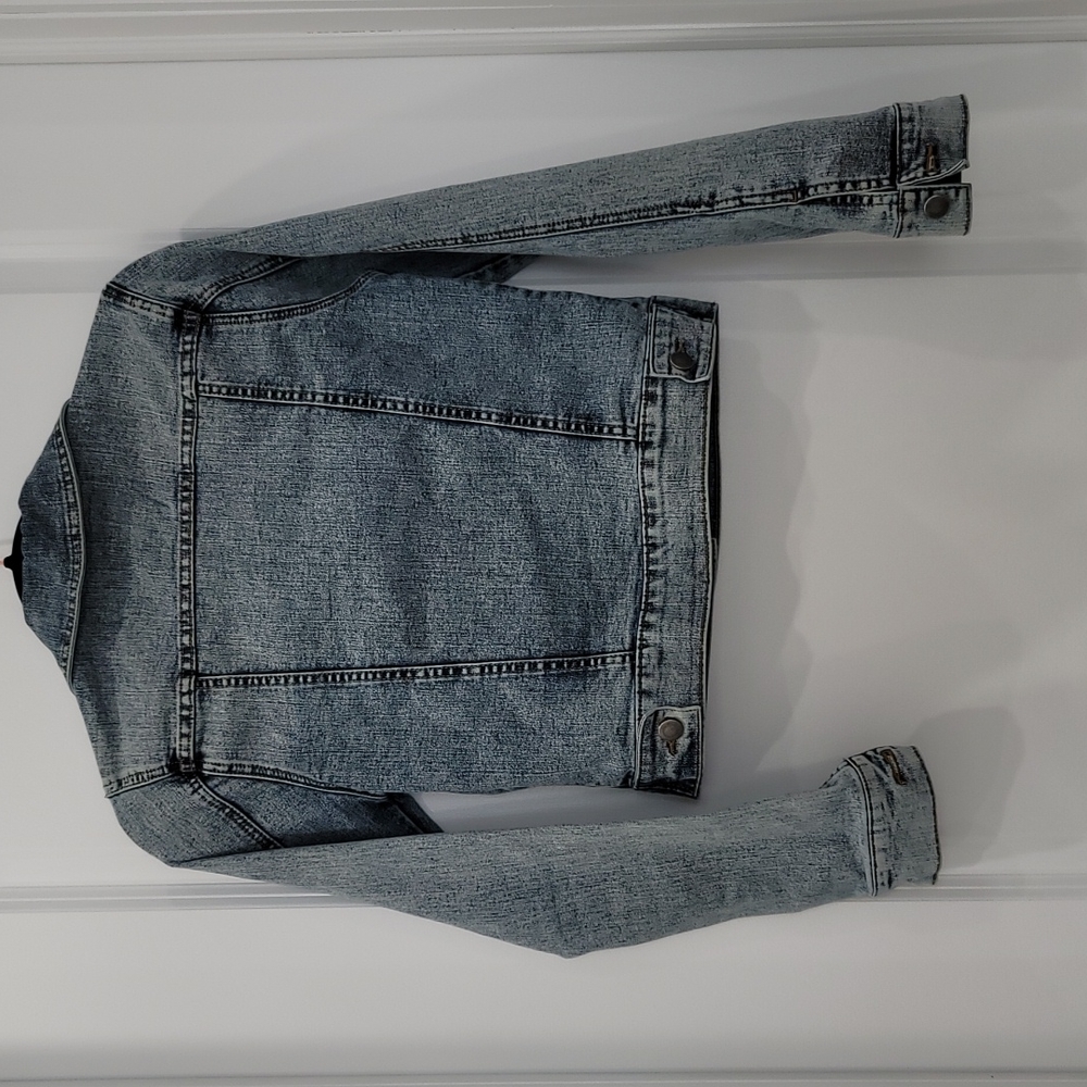 Jean Jacket - Picture 5 of 6